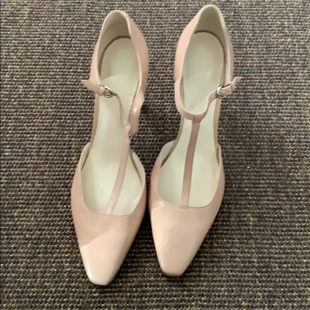 Size 11 Nine west beige 3” heels